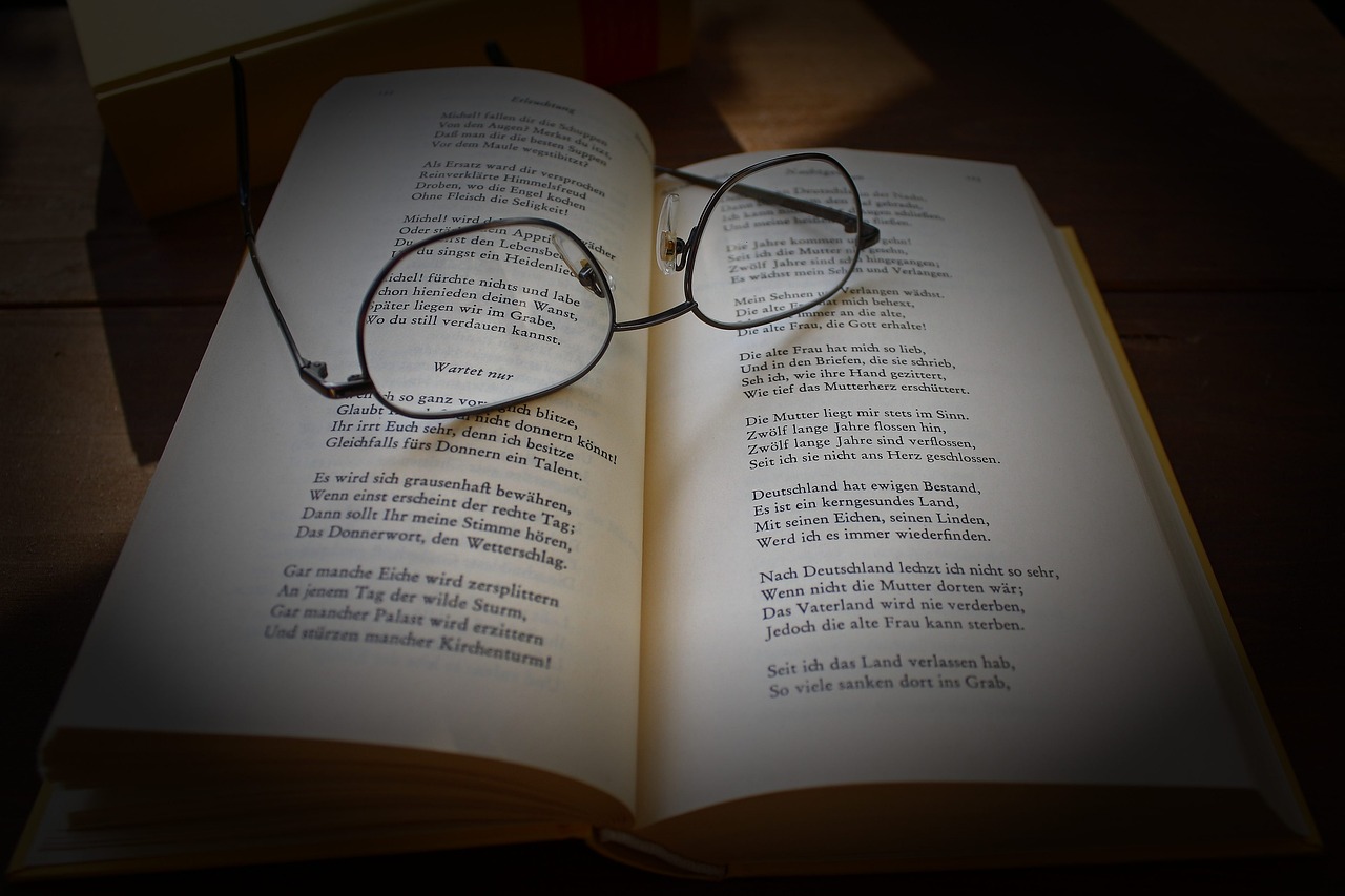 最新諾貝爾文學(xué)獎(jiǎng)得主，榮耀與責(zé)任并存