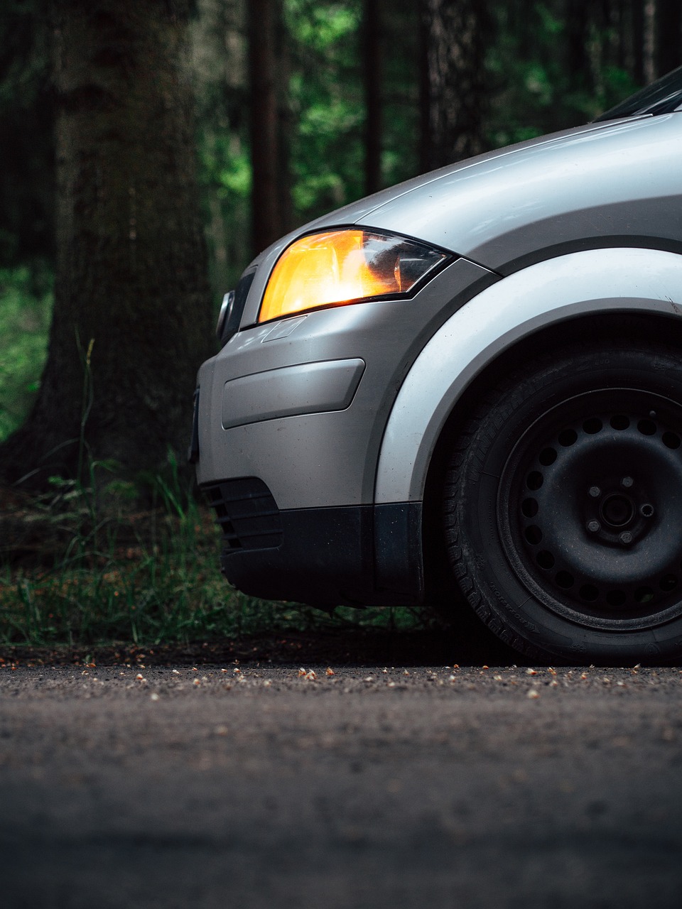 路虎發(fā)現(xiàn)神行最新降價(jià)優(yōu)惠，豪華與實(shí)力的完美結(jié)合！