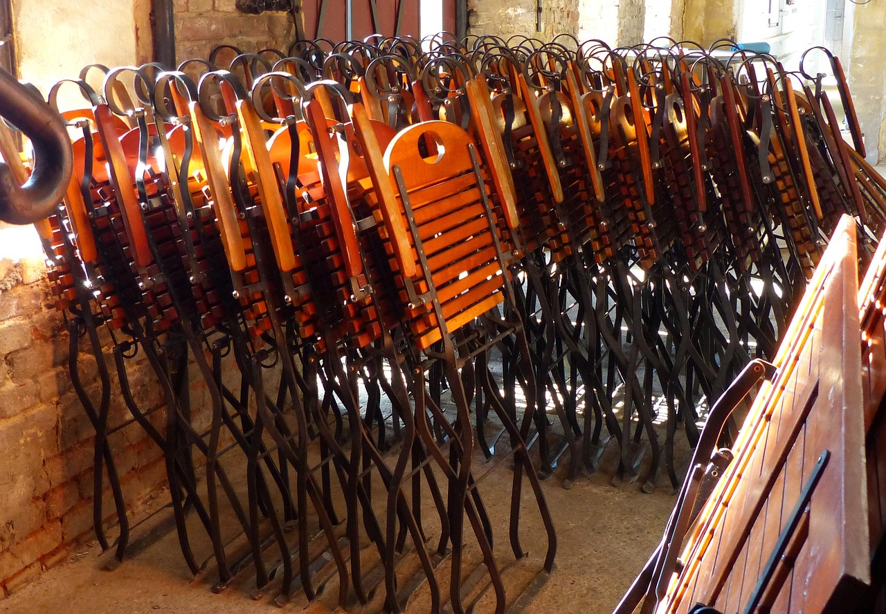 光明乳業(yè)股票最新動態(tài)，行業(yè)趨勢、公司動態(tài)與市場反應全面解析