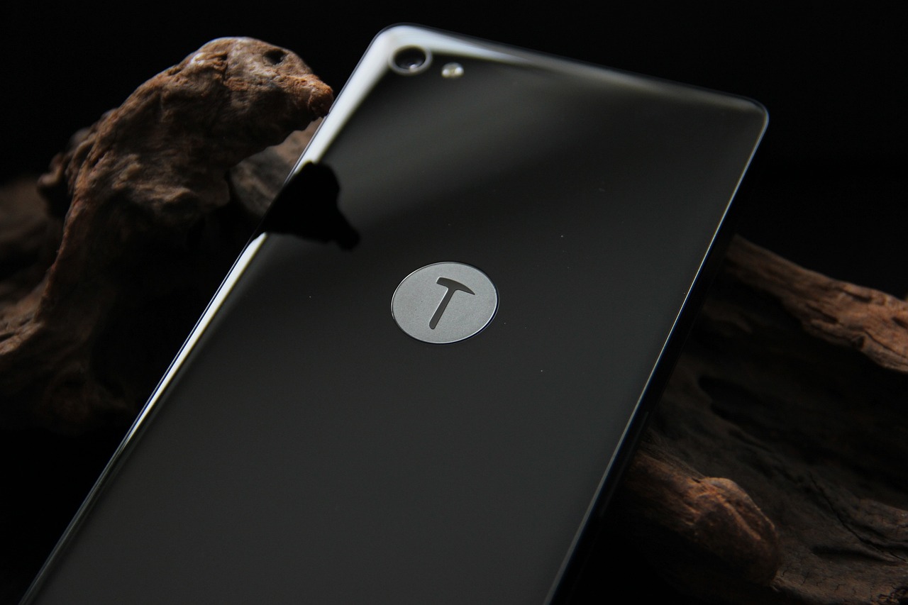 科技與美學(xué)的巔峰結(jié)合，最新三星手機(jī)登場