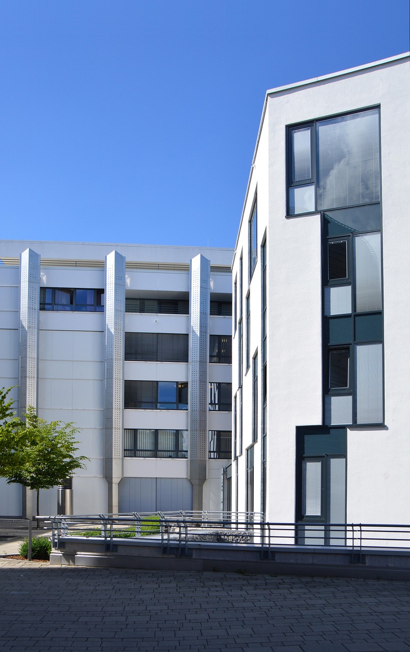 西安市電子廠最新招聘動態(tài)與職業(yè)機會探索，招聘信息及職業(yè)發(fā)展指南